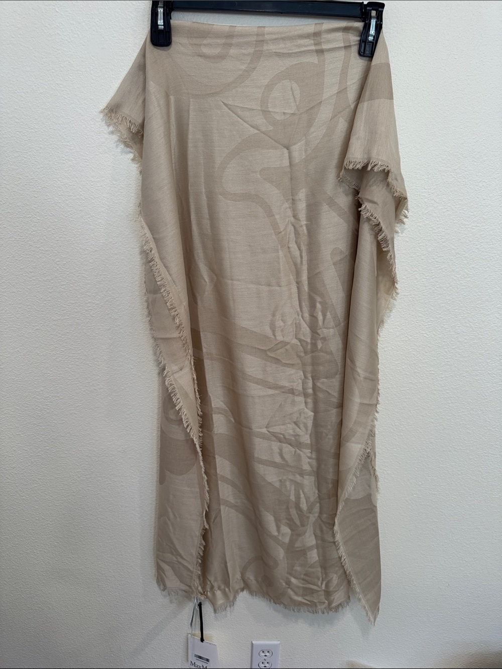 MaxMara Beige Logo-Pattern Fringed Wrap Scarf, 90” x 28”